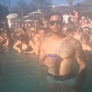 Meet your Posher, Johnny